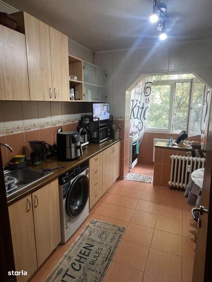 Apartament cu 3 camere de inchiriat in zona Dristor / Ramnicu Sarat - 12