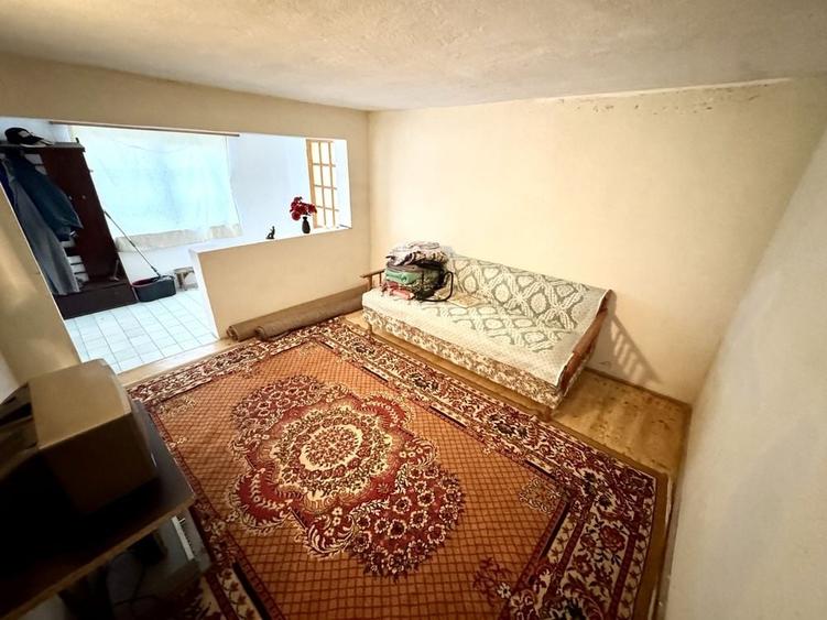 Casă cu 2 camere în Malu Mare