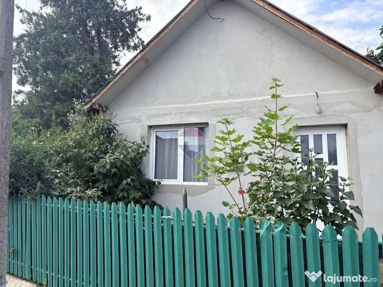 Casă cu 2 camere cu Teren 484 Mp în Ciocănești