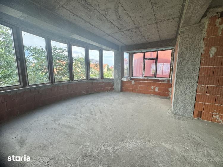 Casă cu Teren 462 Mp în Central