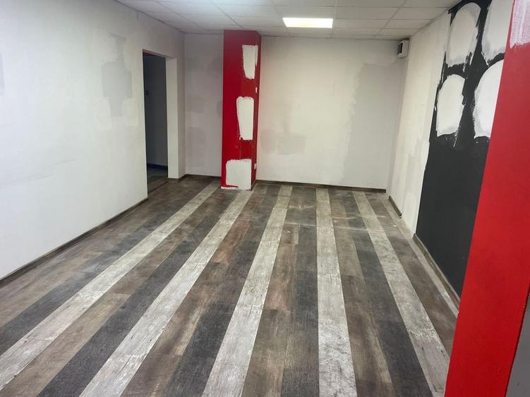 Spațiu comercial, de 42 mp, în Central