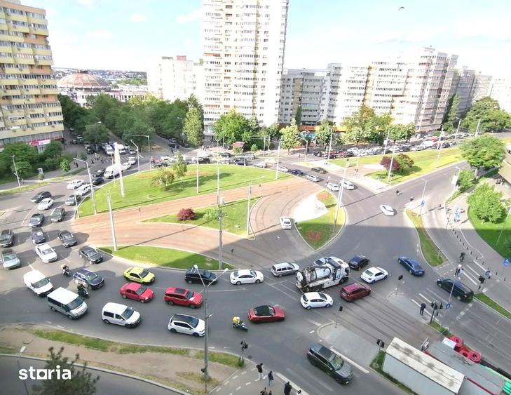 Apartament cu 4 camere decomandat în Pantelimon