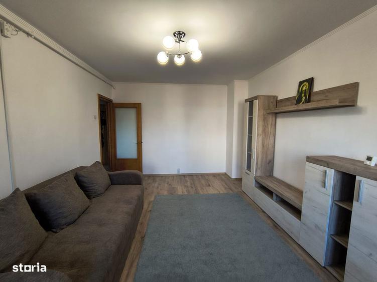 Apartament cu 2 camere, mobilat în Central