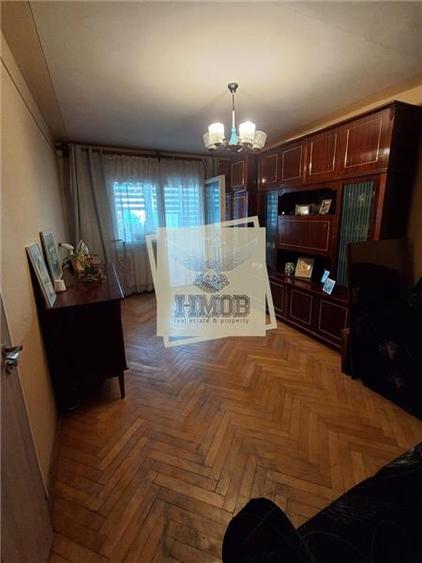 Apartament cu 3 camere decomandat, mobilat în Calea Poplăcii