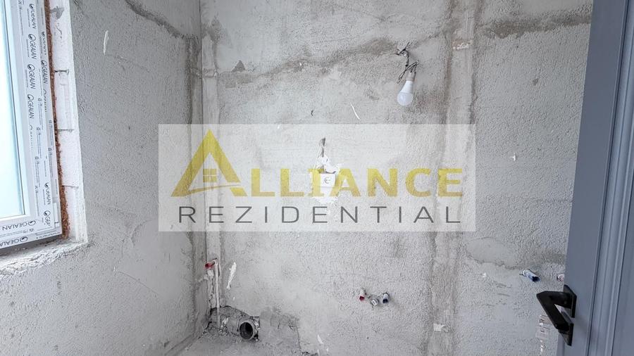 Casă individuală cu 4 camere cu Canalizare în Berceni
