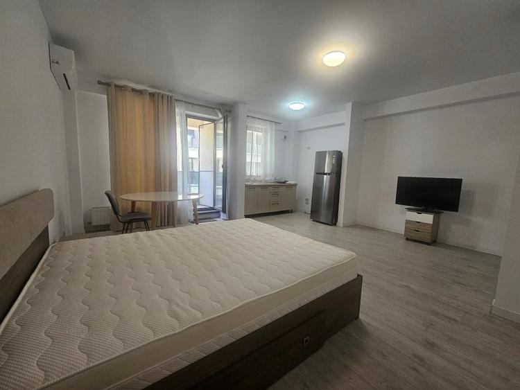 Garsonieră decomandată, mobilată în Pipera