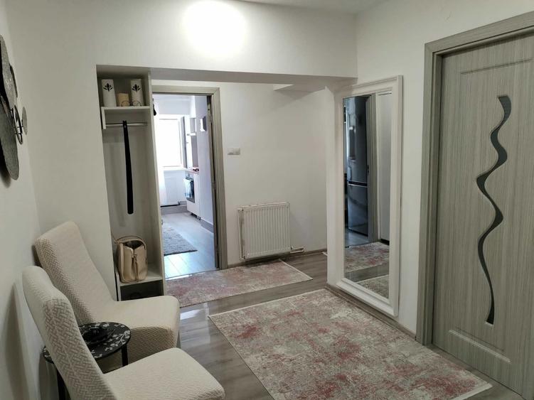 Apartament cu 2 camere decomandat în Sud