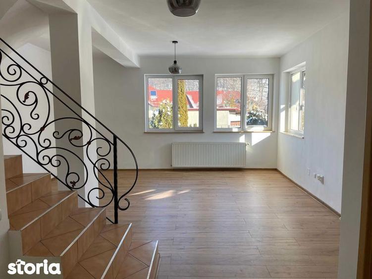 Casă cu 3 camere cu Teren 90 Mp în Noua
