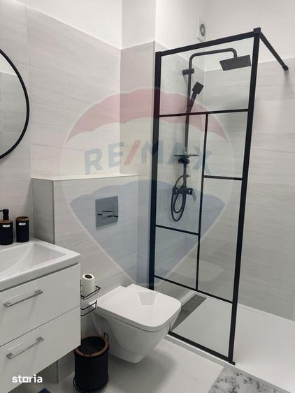 Apartament cu 3 camere decomandat, mobilat în Berceni