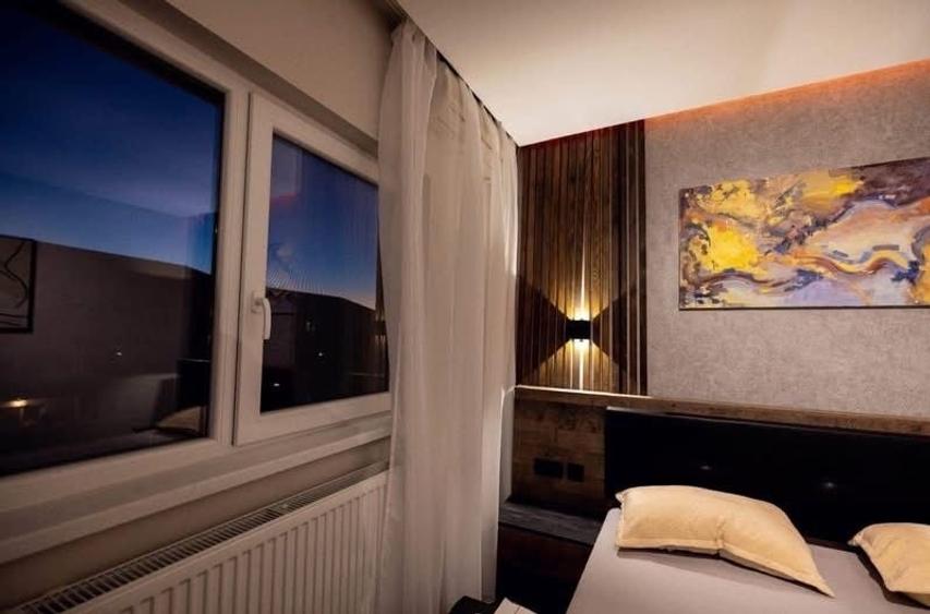 Apartament cu 2 camere decomandat în Lipovei