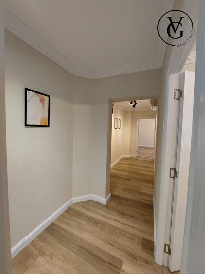 Apartament cu 2 camere decomandat, mobilat în Victoriei