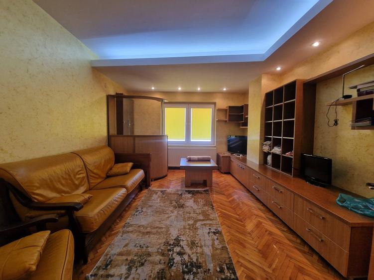 Apartament cu 2 camere decomandat în Ultracentral