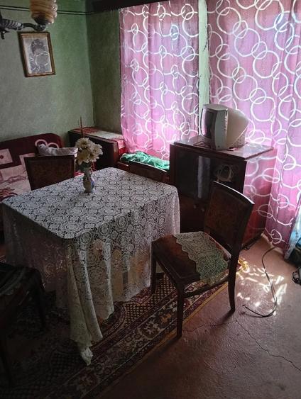 Casă cu 2 camere cu Teren 3000 Mp în Șoșdea