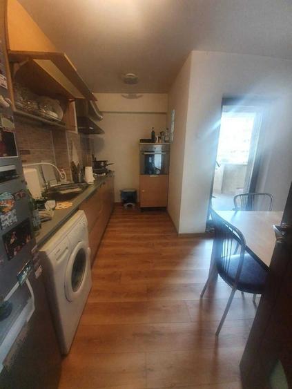 Apartament cu 2 camere decomandat în Calea București