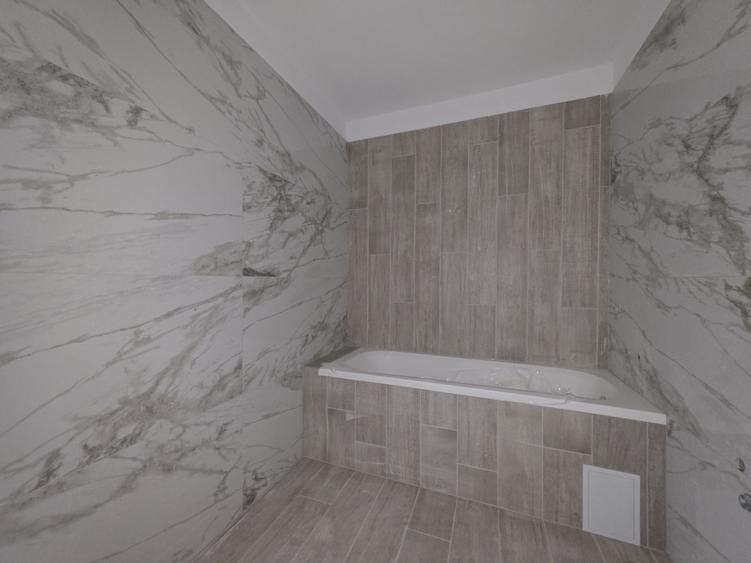 Apartament cu 2 camere decomandat în Râșnov