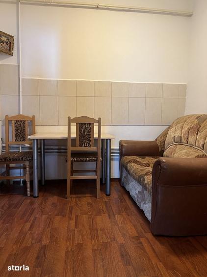 Apartament cu 2 camere decomandat în Universității