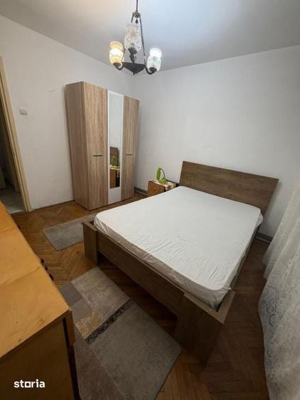 Apartament cu 3 camere semidecomandat în Brazda lui Novac