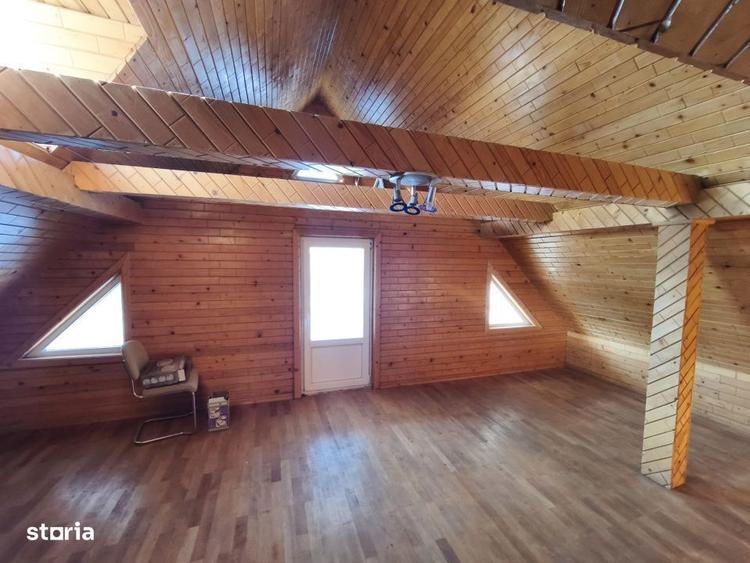 Casă cu 4 camere cu Teren 1500 Mp în Vicovu de Sus