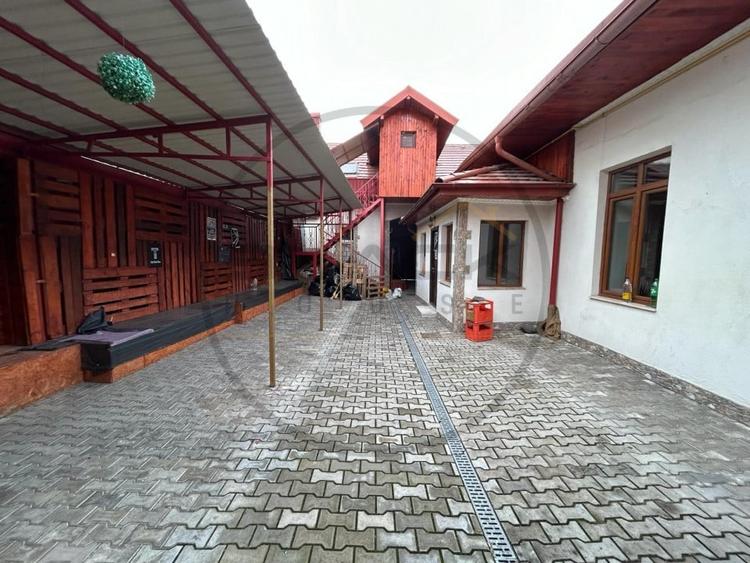 Spațiu comercial, de 200 mp, în Central