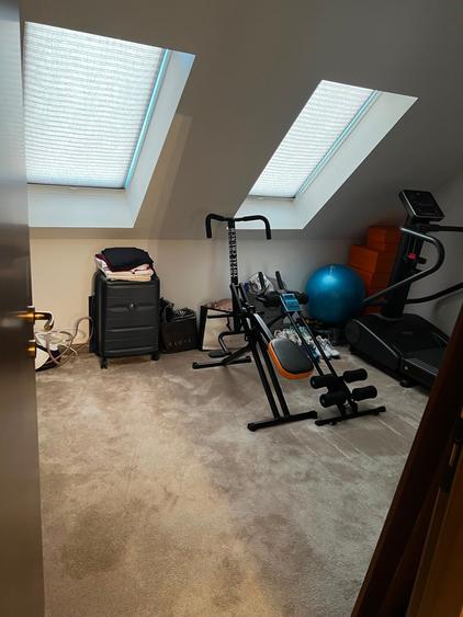 Apartament cu 5 camere decomandat în Kiseleff
