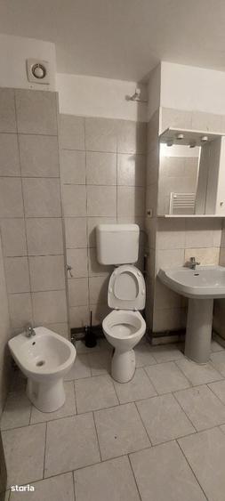 Apartament cu 3 camere decomandat în Centrul Civic