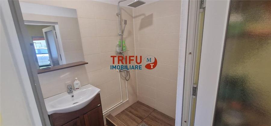 Casă individuală cu 4 camere cu Canalizare în Totoi
