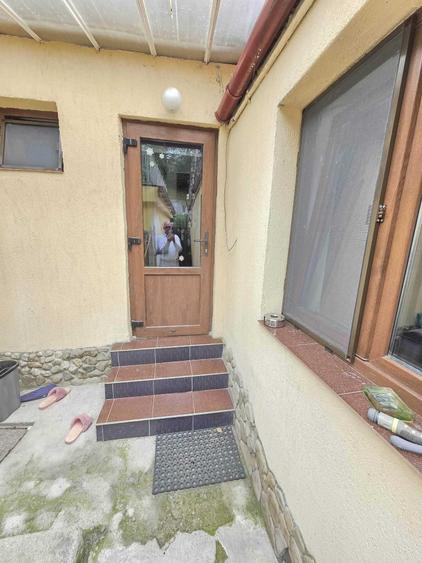 Casă cu 2 camere cu Teren 100 Mp în Schei