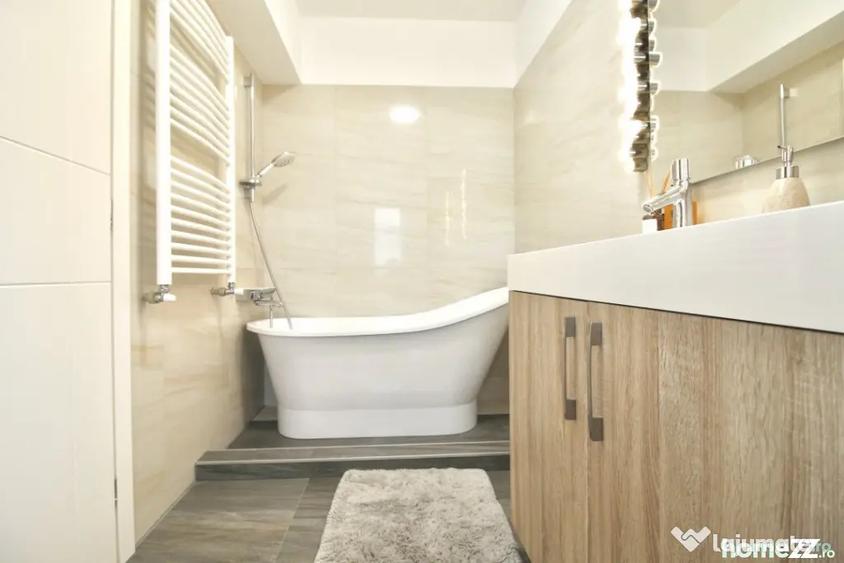 Apartament cu 4 camere semidecomandat în Grădina Icoanei