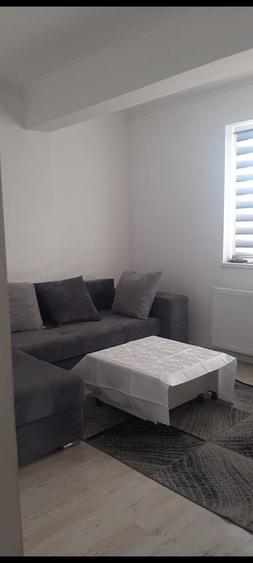 Apartament cu 3 camere semidecomandat în Chiajna