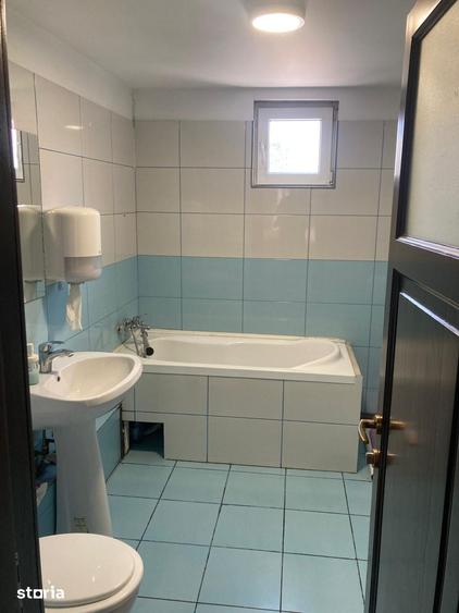 Casă cu 5 camere cu Teren 100 Mp în 13 Septembrie