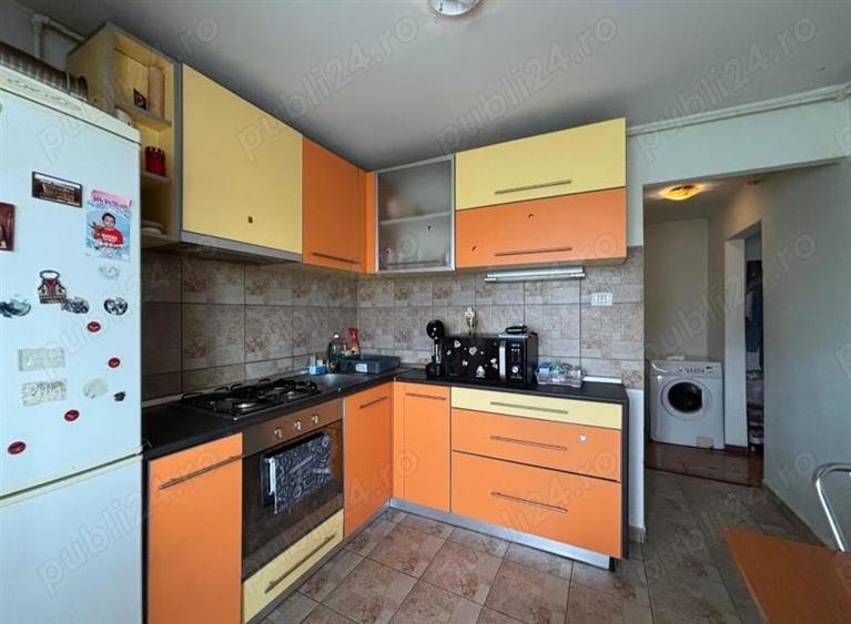 Apartament cu 2 camere decomandat în Lipovei