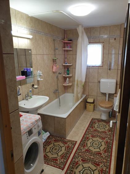 Casă individuală cu 5 camere cu Canalizare în Breaza