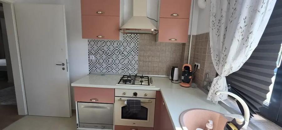 Apartament cu 2 camere decomandat, mobilat în Vest