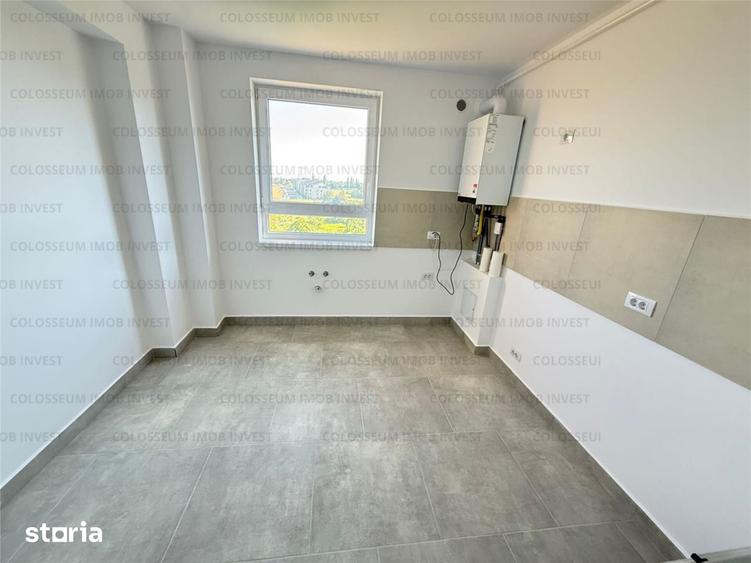 Apartament cu 3 camere decomandat în Tractorul