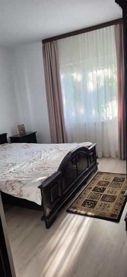 Apartament cu 2 camere decomandat în E3