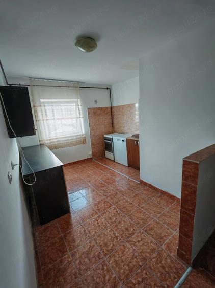 Vand apartament cu 2 camere - 1