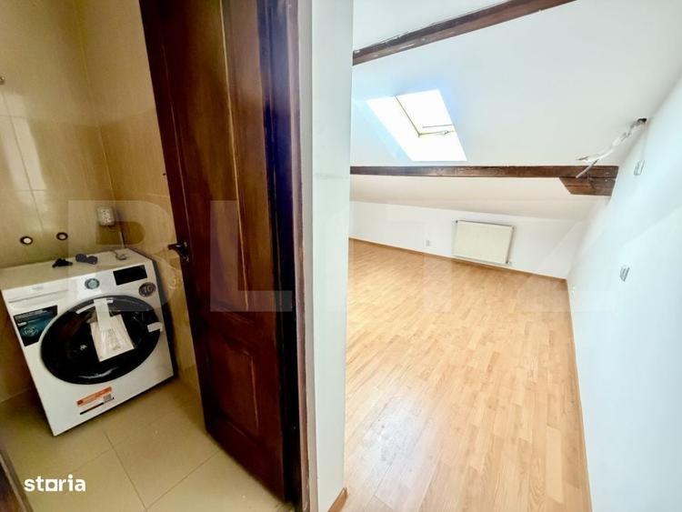 Apartament cu 4 camere în Cetate