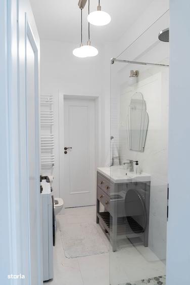 Apartament cu 2 camere semidecomandat, mobilat în Universitate