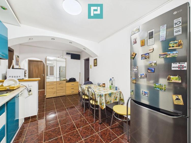 Apartament cu 3 camere decomandat, mobilat în Girocului