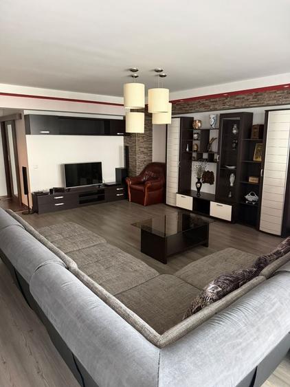 Apartament cu 2 camere decomandat în Centura