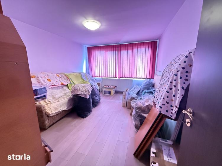Apartament cu 3 camere decomandat în Olimpia-Stadion