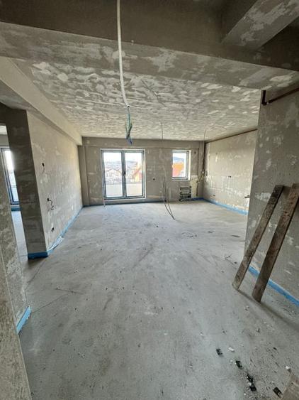 Apartament cu 2 camere decomandat în Vest