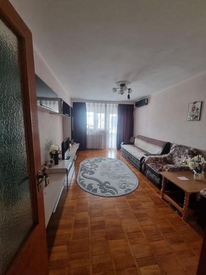 Apartament cu 2 camere decomandat în Unirii