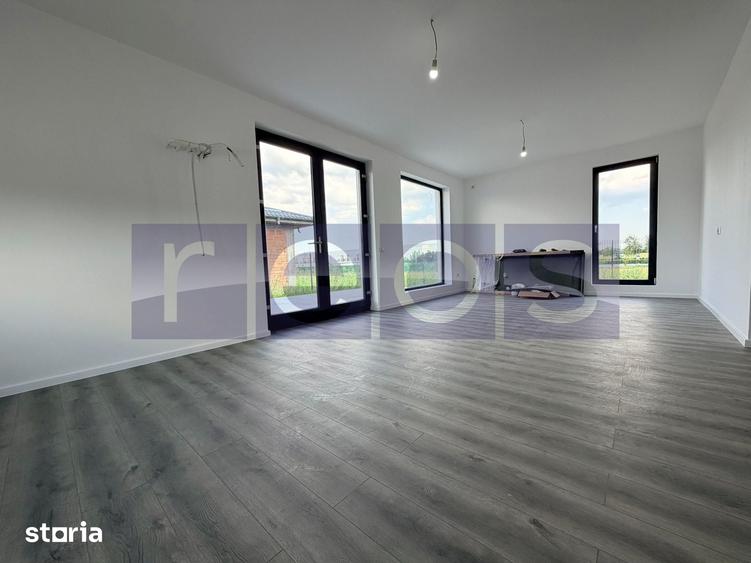 Casă cu 4 camere cu Teren 456 Mp în Tunari