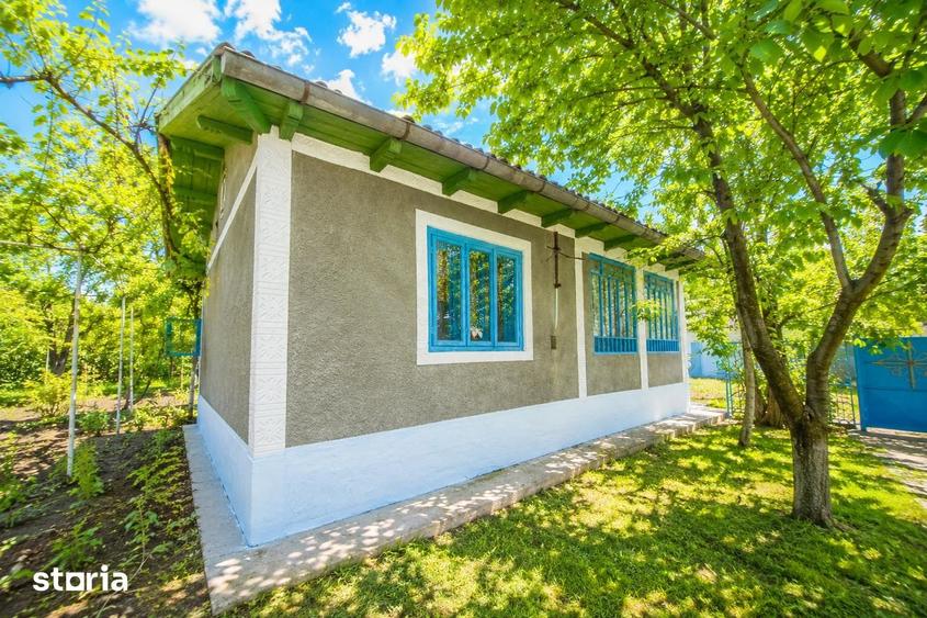 Casă cu 2 camere cu Teren 3000 Mp în Podu Roș
