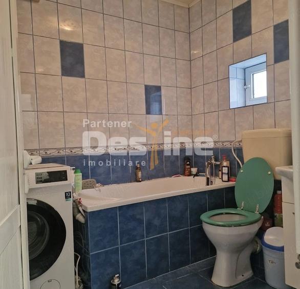 Casă individuală cu 4 camere cu Canalizare în Chitila