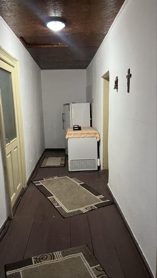 Casă cu 4 camere în Gherghița