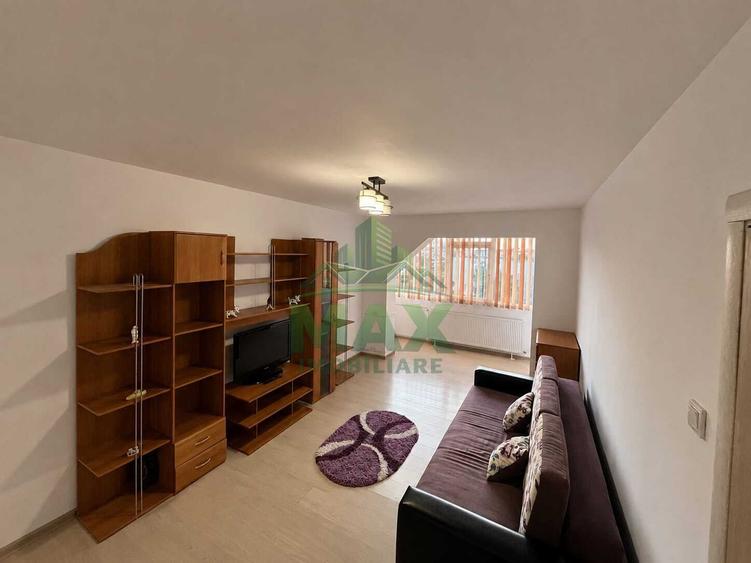Apartament cu 2 camere decomandat în Malu Roșu