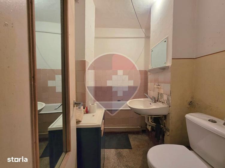 Apartament cu 2 camere decomandat în Central