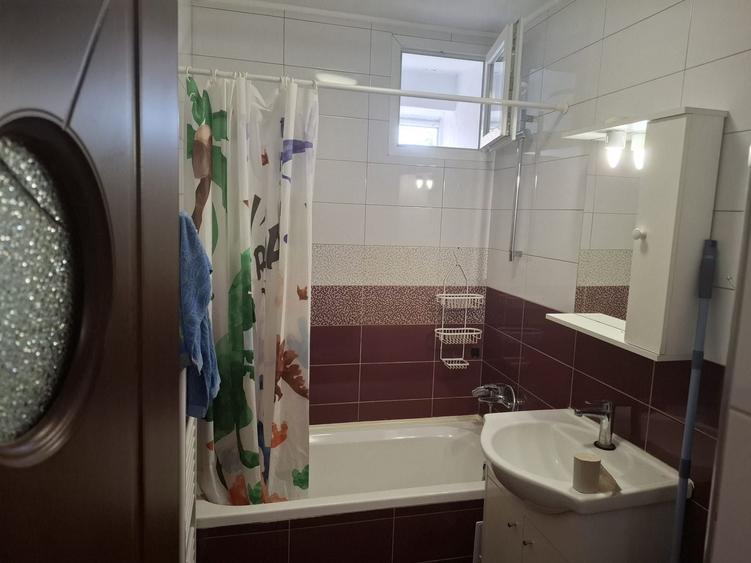 Apartament cu 2 camere decomandat în Terezian